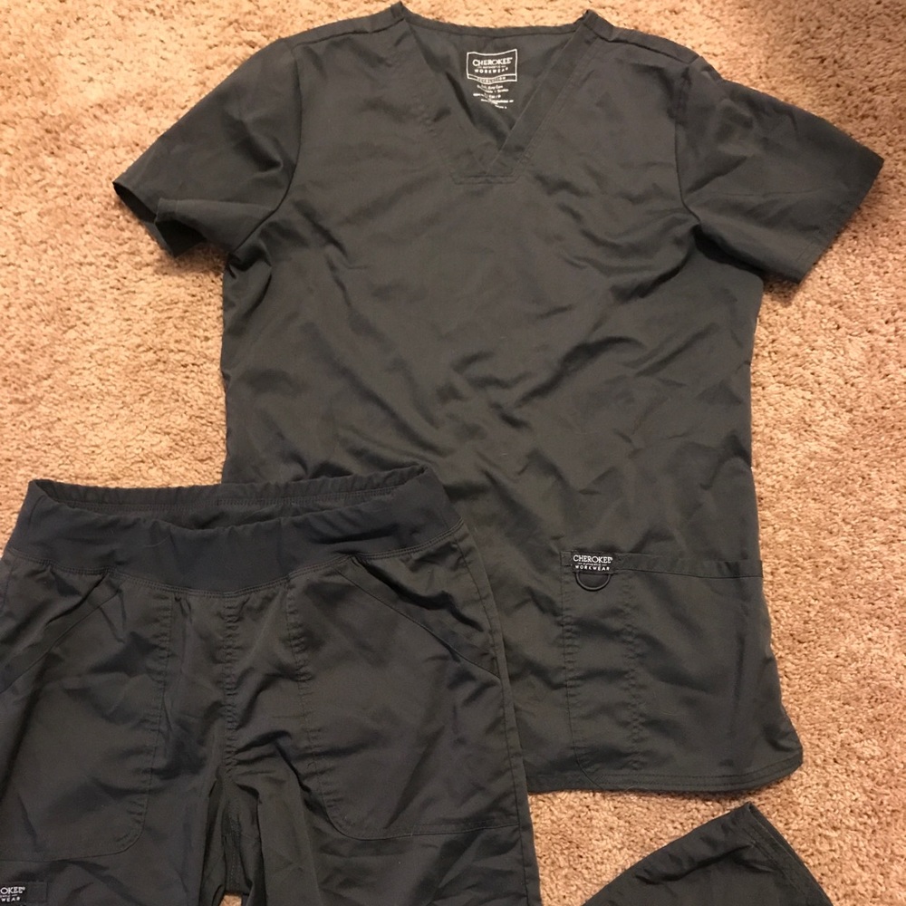 SCRUBS